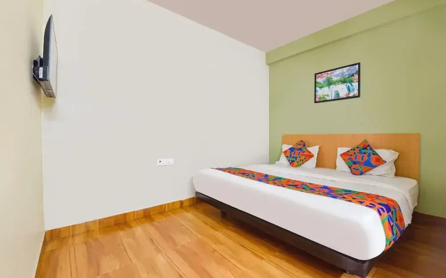 Fabhotel Silver Stay 02