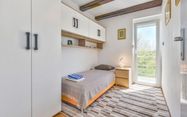 Nice Home in Donji Zvecaj With 3 Bedrooms, Wifi and Outdoor Swimming Pool