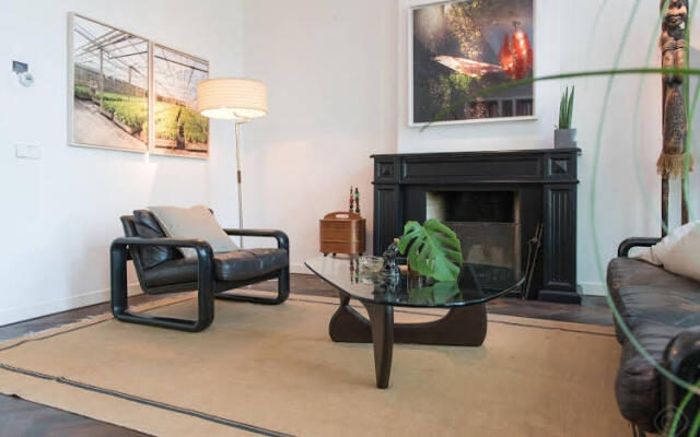 Western Docklands Area Apartments