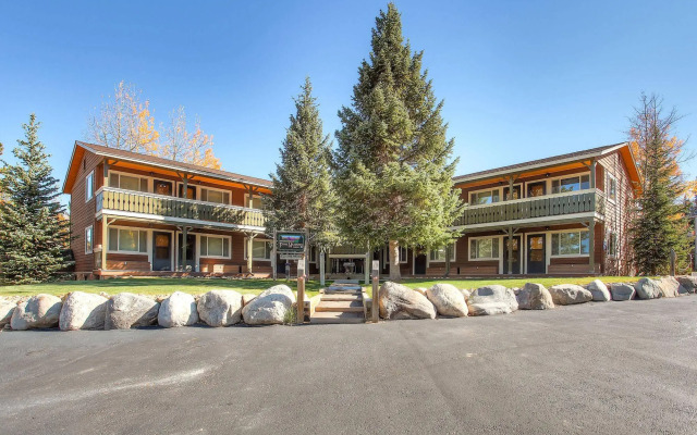 Breckenridge Park Meadows by Ski Country Resorts