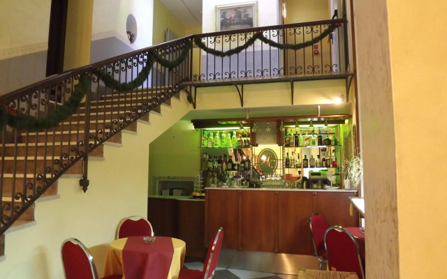 Hotel Columbia