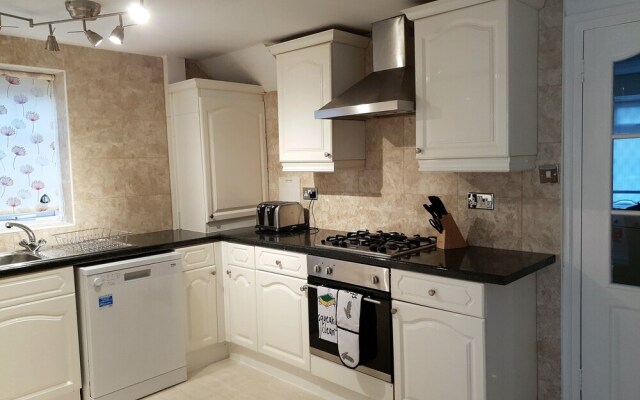 Stay In Liverpool Lytham House
