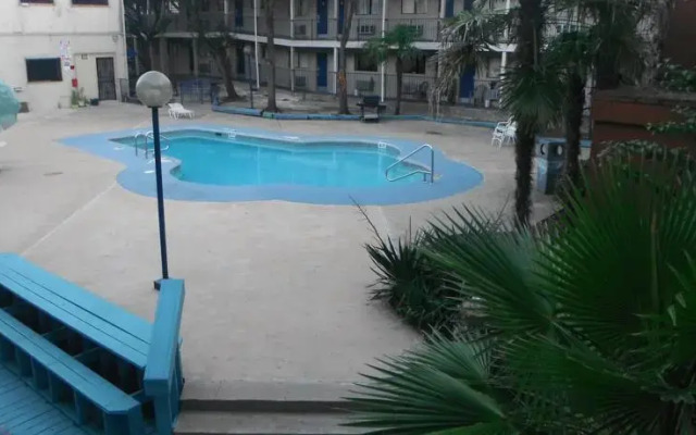 Austin Suites Hotel
