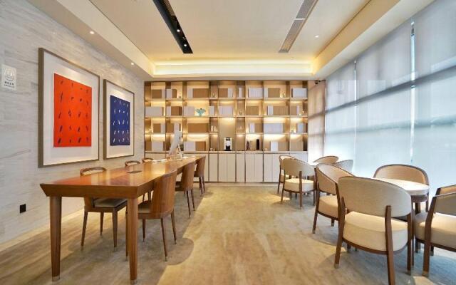 Vienna Hotel Shanghai Hongqiao Huaxin Road