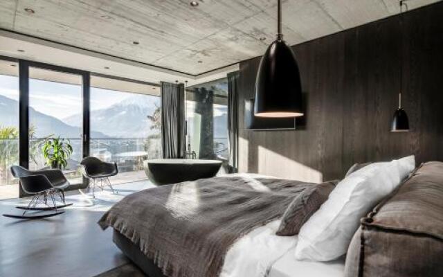 Apartment 7