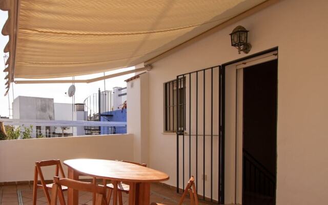 Alfalfa Sky View By Valcambre