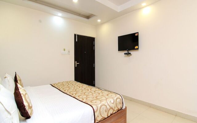 OYO 13932 Hotel Pushpanjali