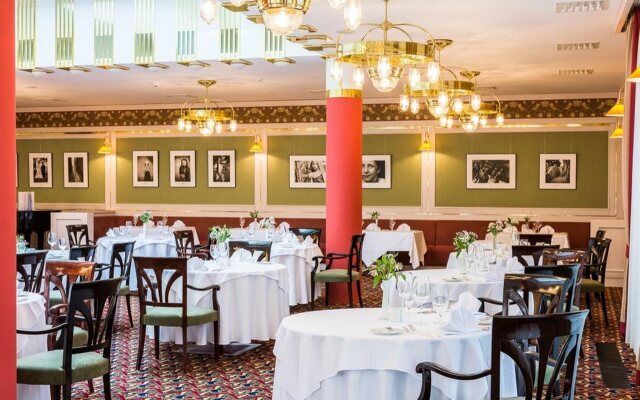 Hotel Savoy