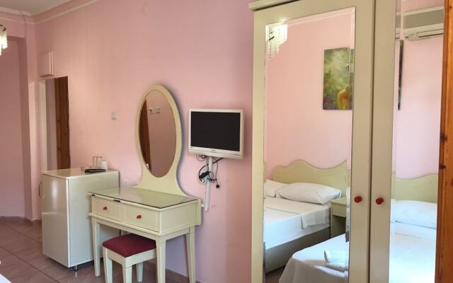 Lanova Hotel