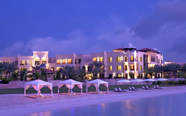 Shangri-La Hotel Apartments Qaryat Al Beri