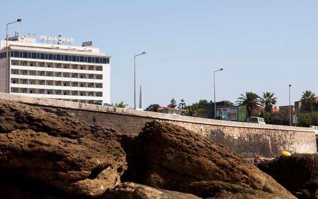 Carcavelos Beach Hotel