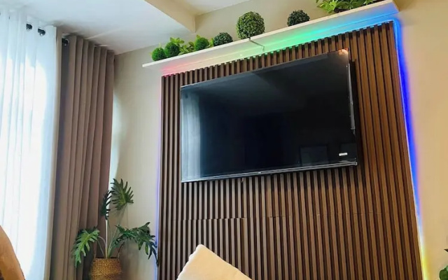 39F Smart Home Studio In Manila