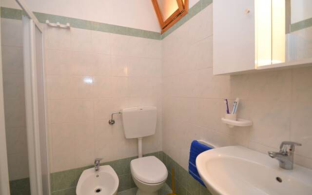 Sunny Apartment Right by the Beach