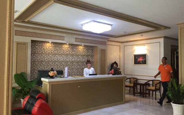 Huy Hoang Hotel - Tan Binh