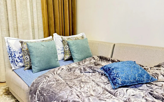 Royal Rentals (Роял Ренталс) на улице Янги Алмазар 11В