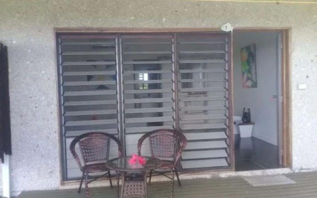 Funky Fish Beach & Surf Resort - Hostel