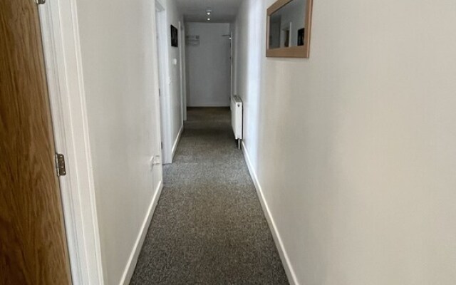 Impeccable 3-bed Apartment in London