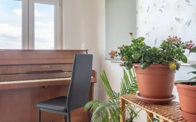 Sunny Escape Holiday Home Dicmo With Pool and Gym