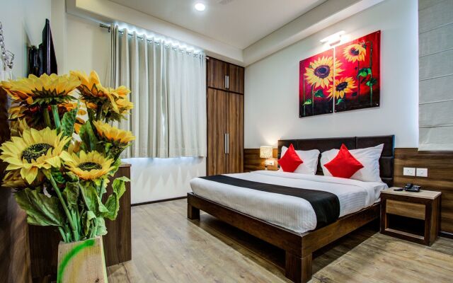 Capital O 17305 Hotel Fleur
