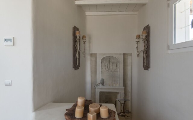 Villa Aphrodite sunkissed MykonianLuxury
