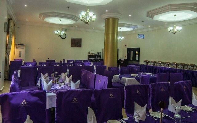 Reiz Continental Hotel Abuja