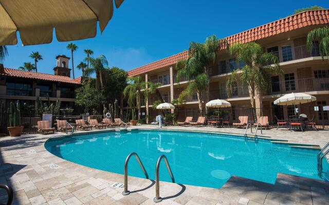 DoubleTree Suites by Hilton Tucson - Williams Center