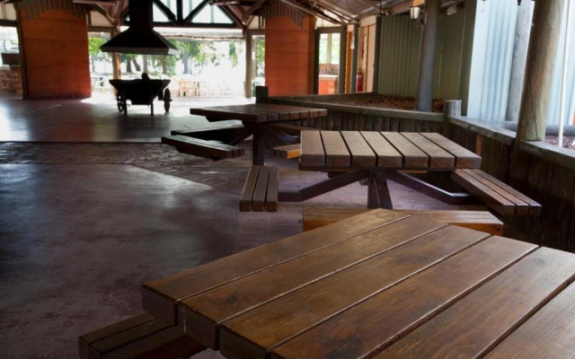 Lake Hume Holiday Park