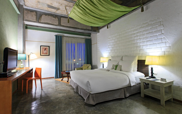 The Henry Hotel Cebu - Multi-use Hotel