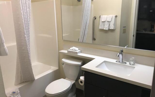 Candlewood Suites Saint Joseph