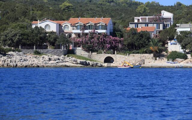 Nikola - 5 m From Beach - AA