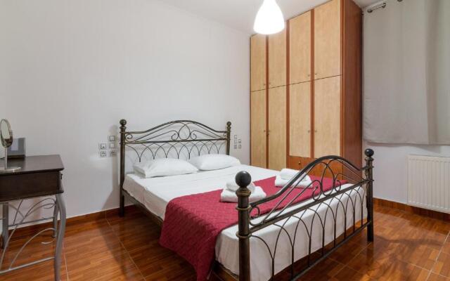 Cozy 2 bedroom apartment in Piraeus