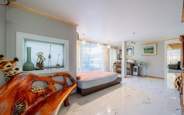 Gapyeong Haetrak Pool Villa Pension