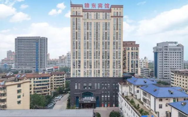 Gandong Hotel (Fuzhou Wenchangli Vientiane Sky Curtain Plaza Branch)
