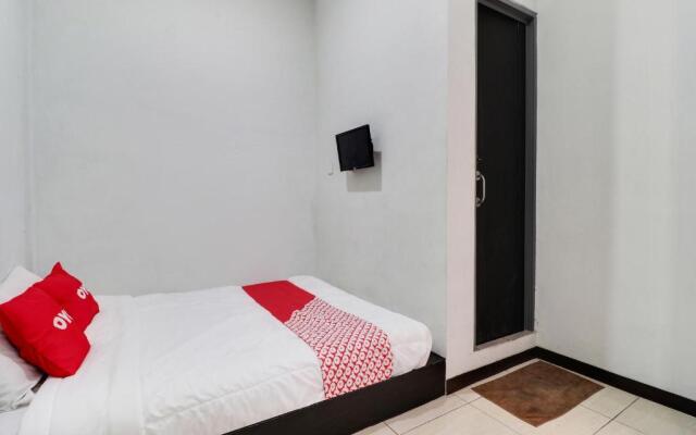 Capital O 3952 Hotel C 18 Cibaduyut