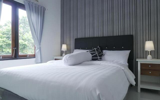 Sayana Homestay