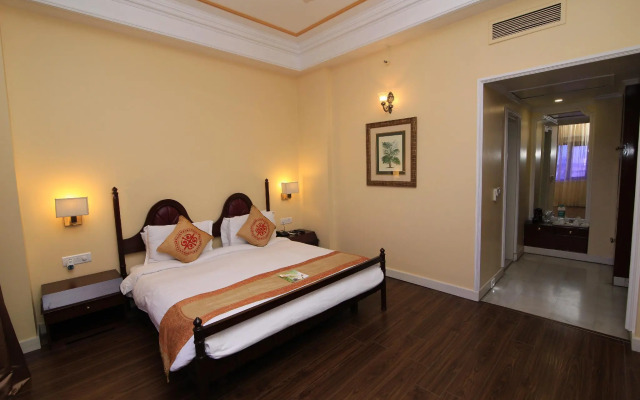 Dynasty Hotel