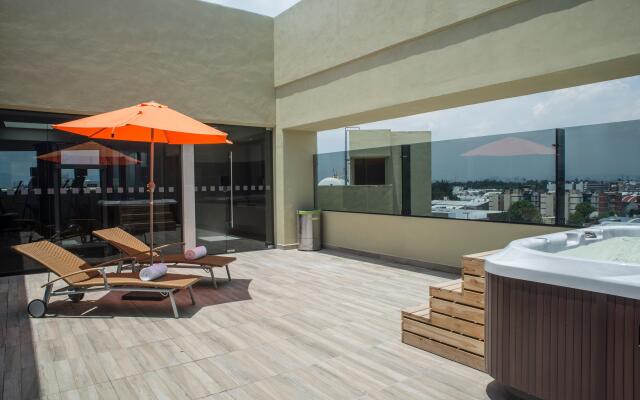 Holiday Inn Express Mexico Aeropuerto by IHG