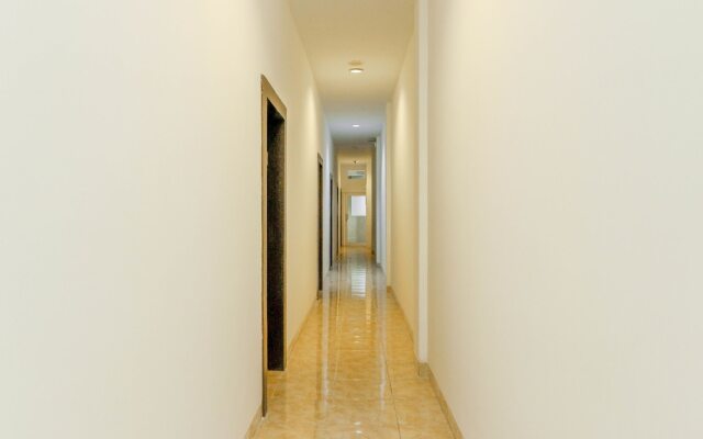 RedDoorz Plus near Fort Rotterdam