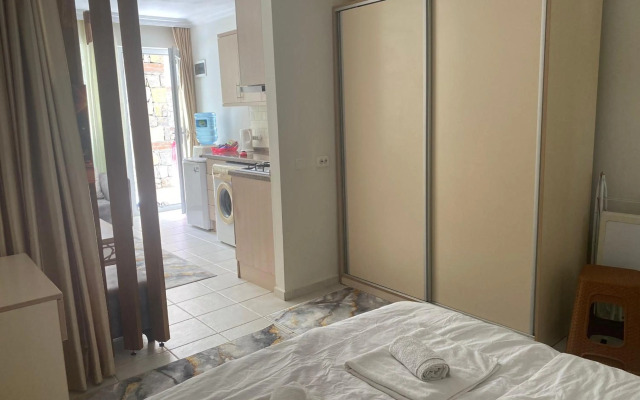 Olivia Apartment at Ölüdeniz - Midtown - Poolside