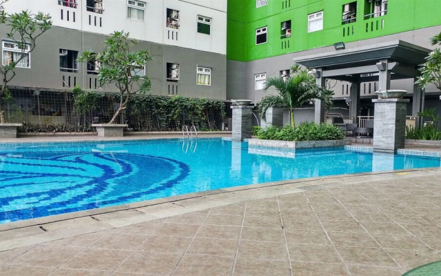 Tidy 2BR with Modern Design Green Pramuka City Apartment