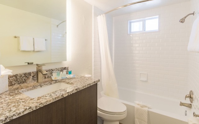 Hibiscus Suites - Gateway to Siesta Key