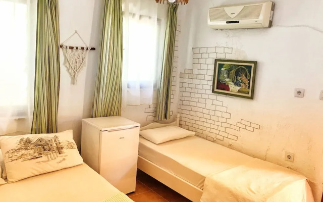 Tenedos Tatil Odaları