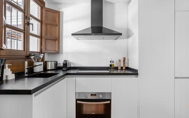 Limehome Granada Calle Sta. Ana