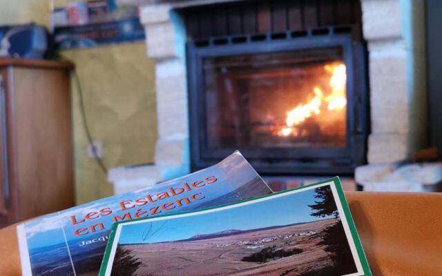 Gîte Les Estables, 3 pièces, 6 personnes - FR-1-582-148