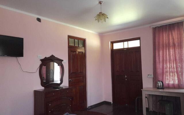 Guest house in Abgarhuk village