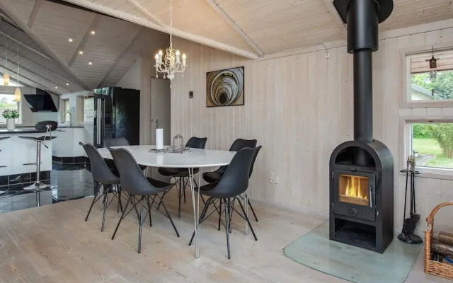 8 Person Holiday Home in Vaeggerlose-by Traum