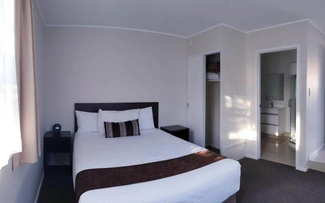 The Surrey Hotel