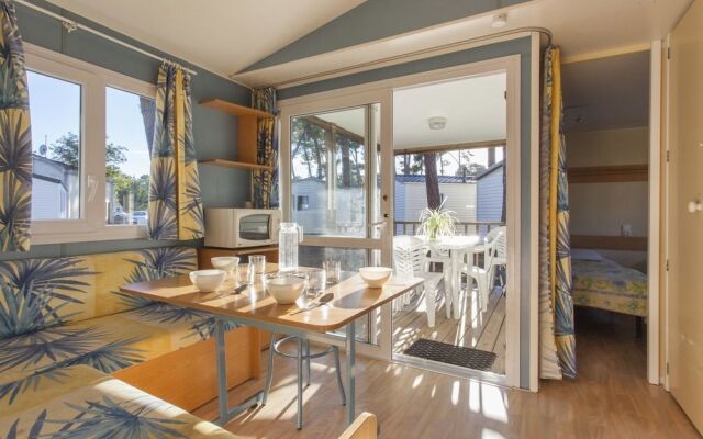 Residence Sous les Pins (by Popinns)