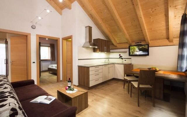 Adria Garni B&B Residence Corvara