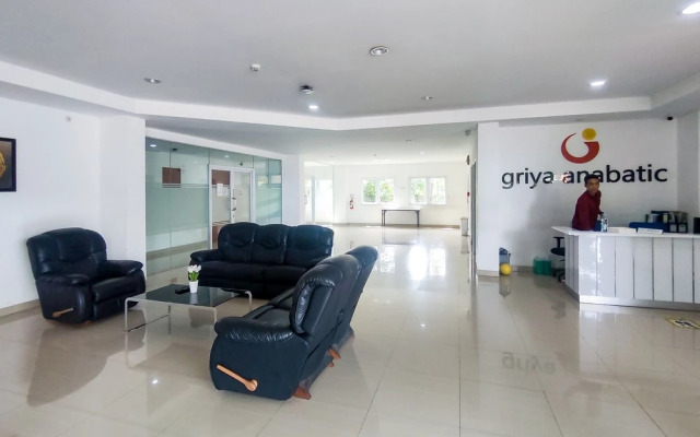 Gading Serpong Hotel Near Stadion Persita Redpartner